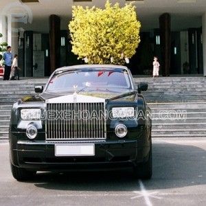 Cho-thue-xe-Rolls-Royce-Phantom-sieu-xe (7)