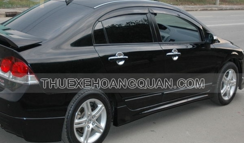Thue-xe-Honda-Civic-4-cho (1)