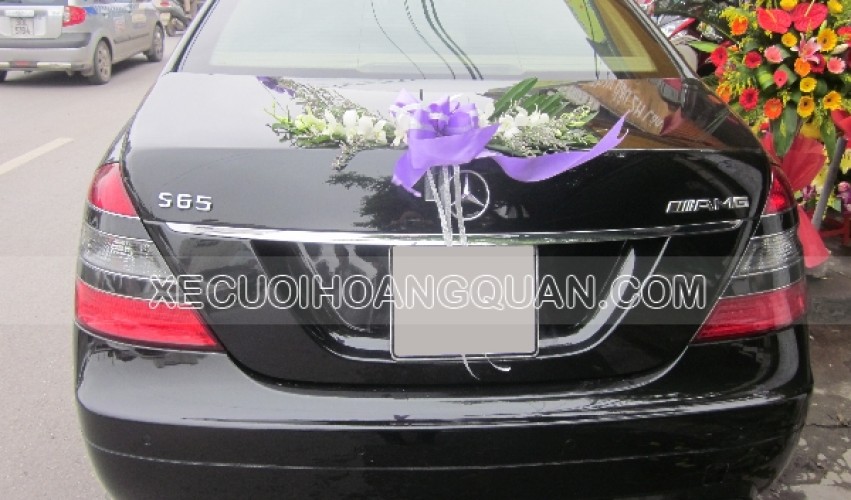 thue-xe-cuoi-Mercedes-S65-AMG (4)