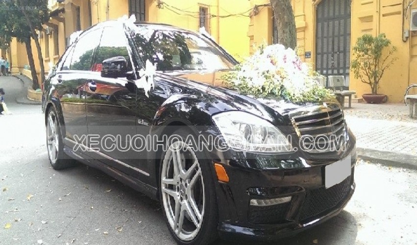 thue-xe-cuoi-mercedes-s63-AMG (9)