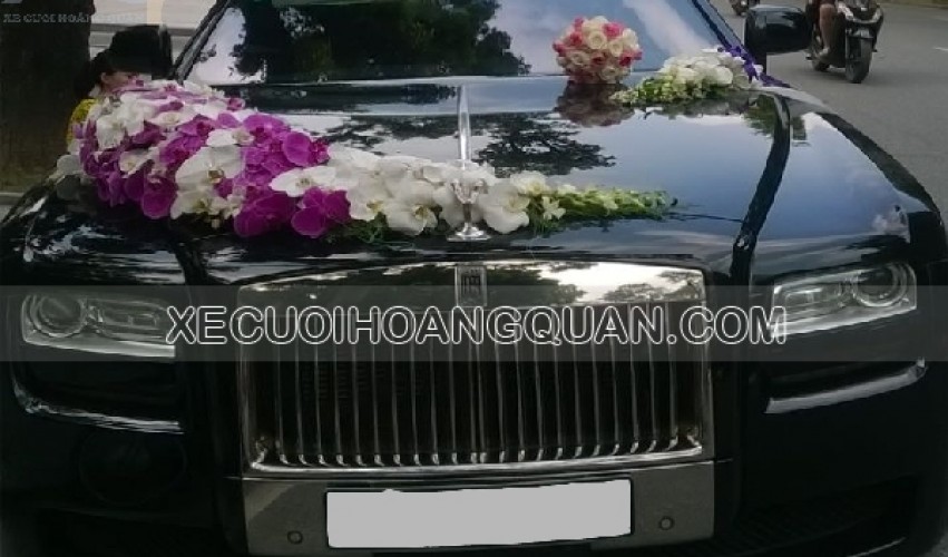 thue-xe-cuoi-roll-royce (21)