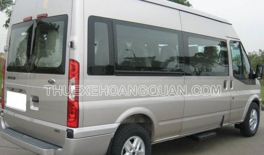 thue-xe-ford-transit-16-cho (2)