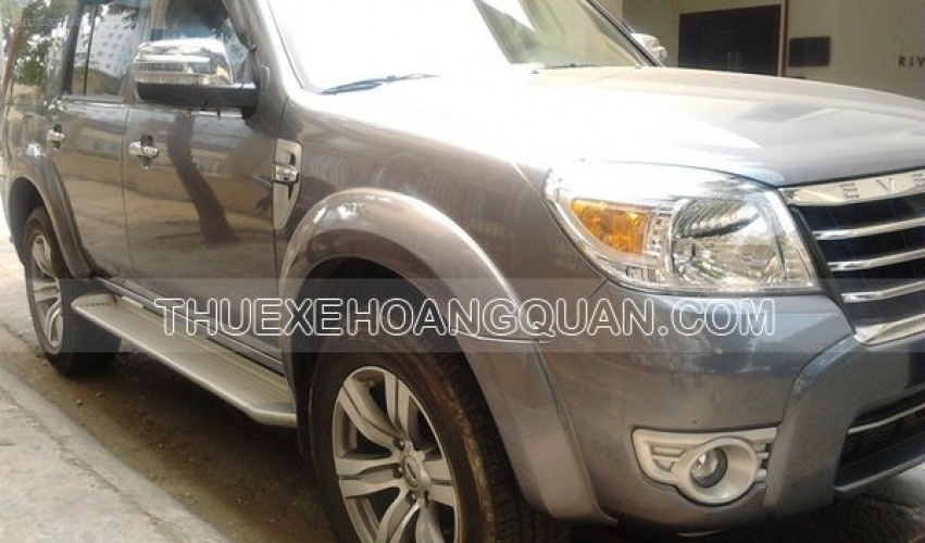 Thue-xe-Ford-Everest-7-cho (1)