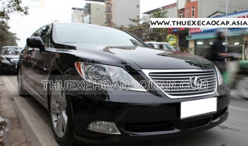 Thue-xe-Lexus-LS460L (1)